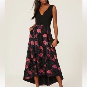 Hutch Lace Plunge Gown, Size 0